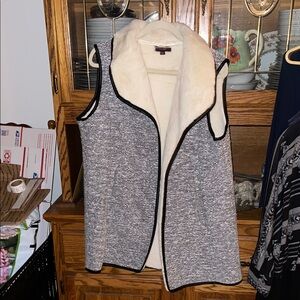 Johnston & Murphy Black Vest with Fleece Lining